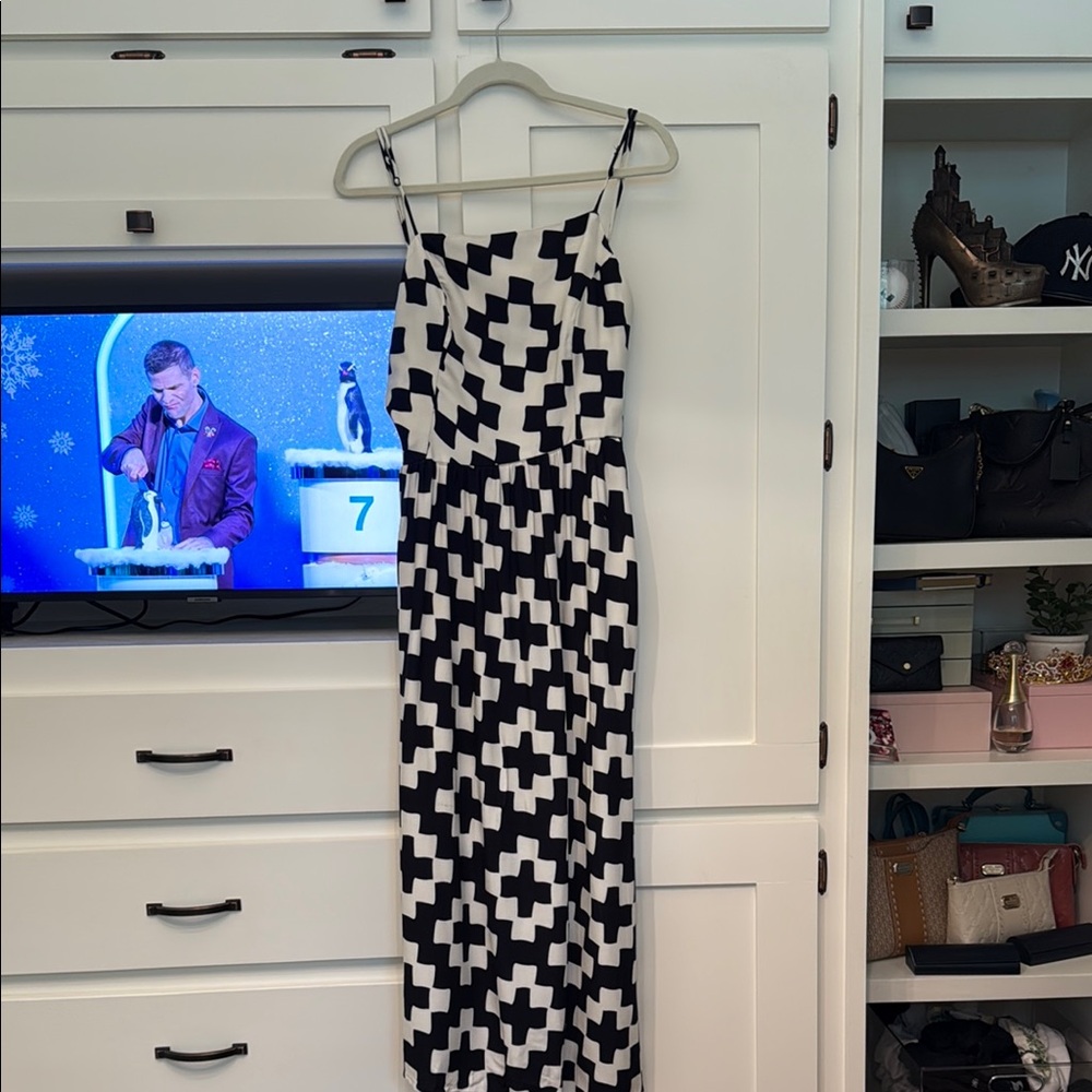 Black and White Geometric Dress